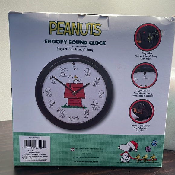 Brand New In Box Peanuts Snoopy Sound Clock - Picture 2 of 2